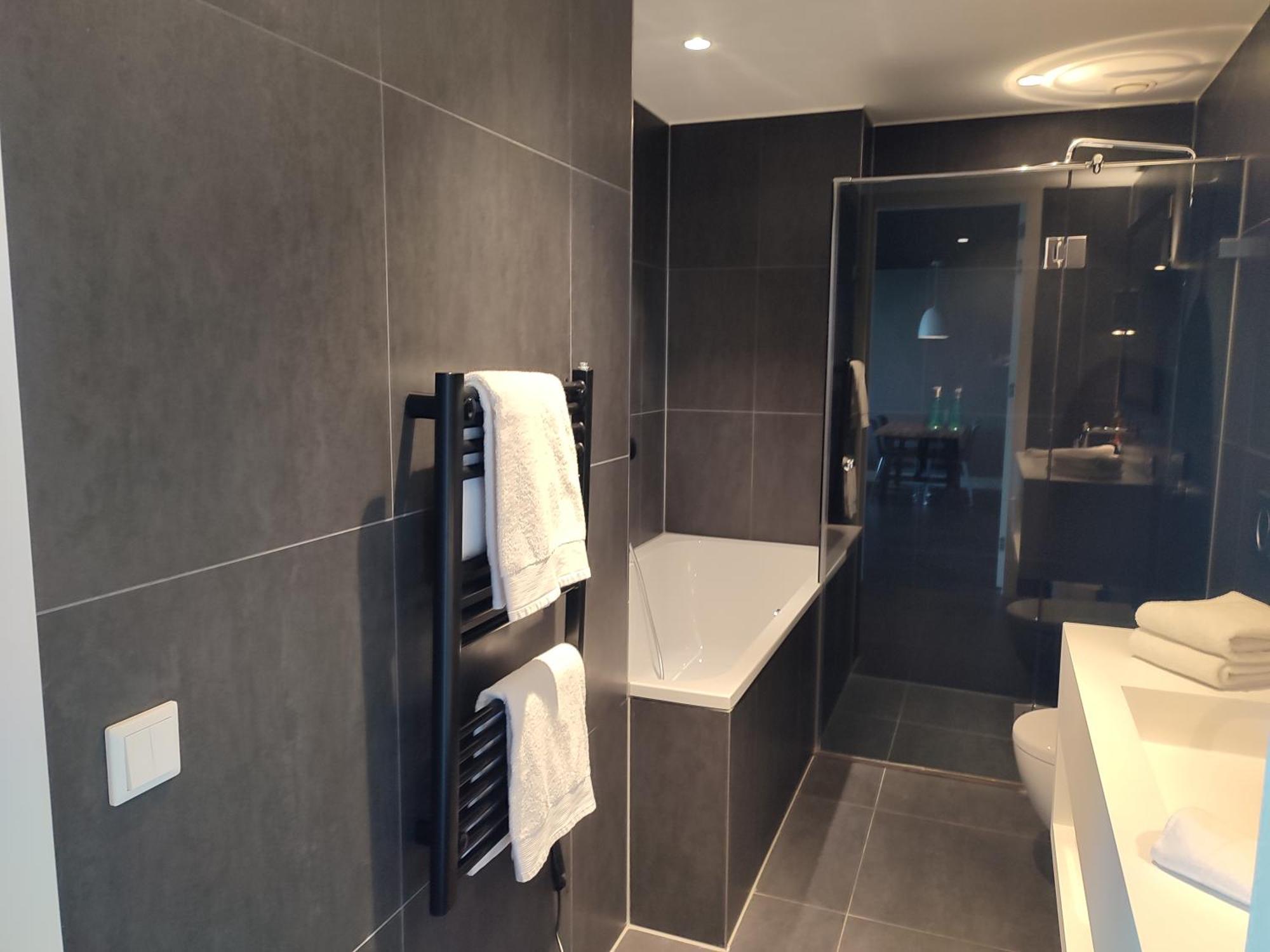 B-Aparthotel Kennedy Haag Exteriör bild