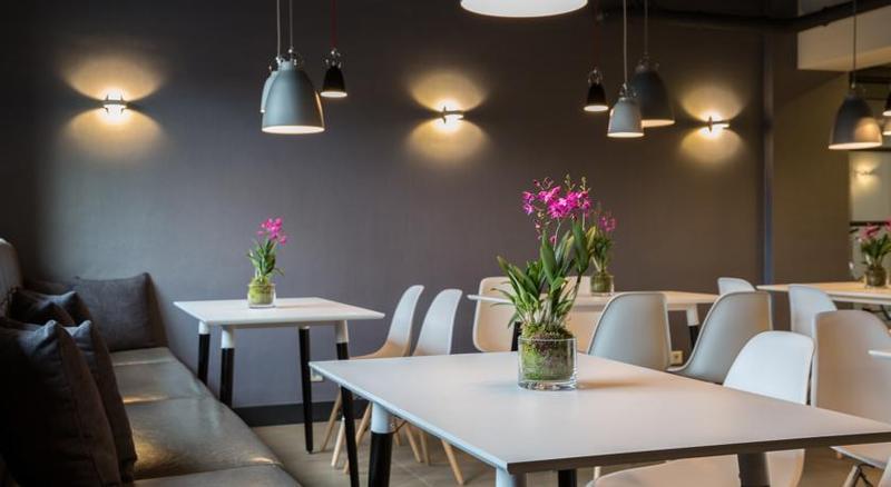 B-Aparthotel Kennedy Haag Exteriör bild